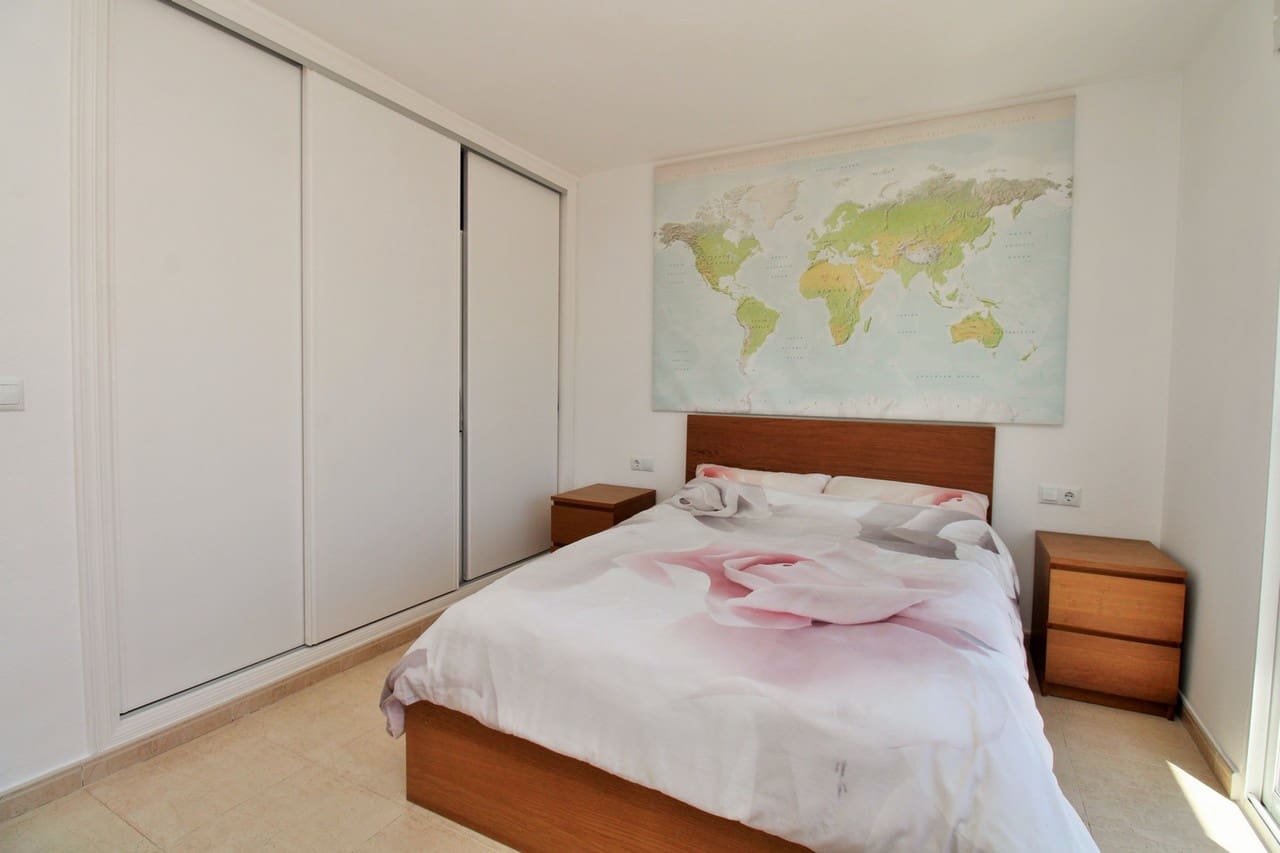 3 soveværelse Byhus til salg i Villamartin med swimmingpool - € 219.000 (Ref: 9830874)