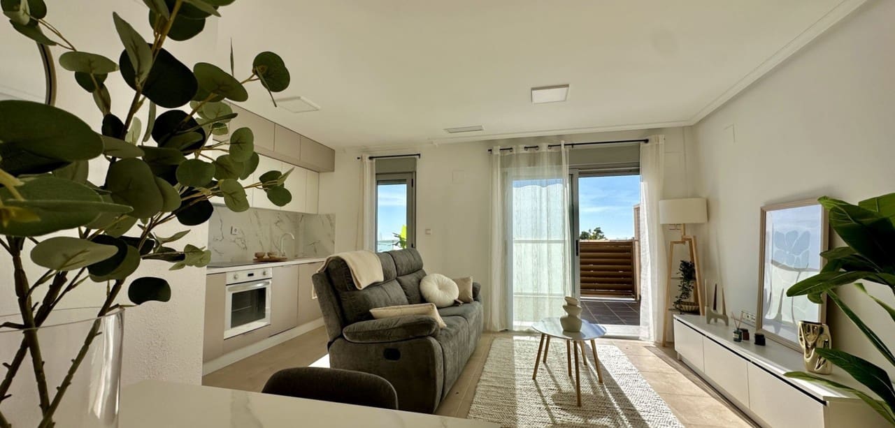 3 soveværelse Lejlighed til salg i Torrevieja - € 225.000 (Ref: 9833391)