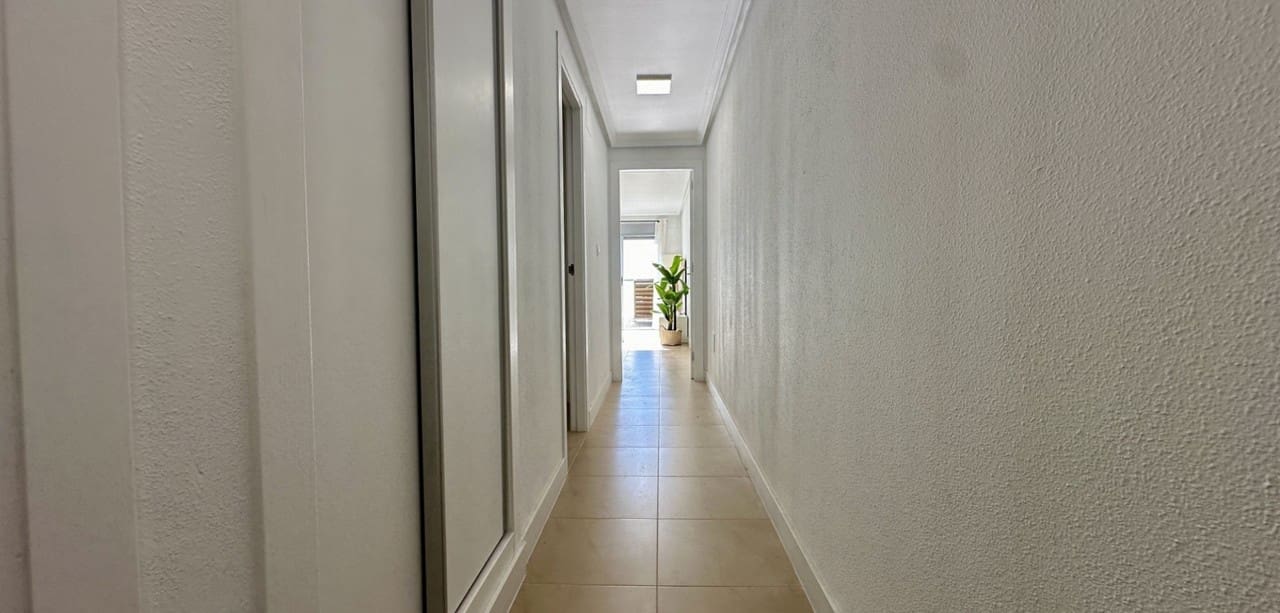 3 soveværelse Lejlighed til salg i Torrevieja - € 225.000 (Ref: 9833391)