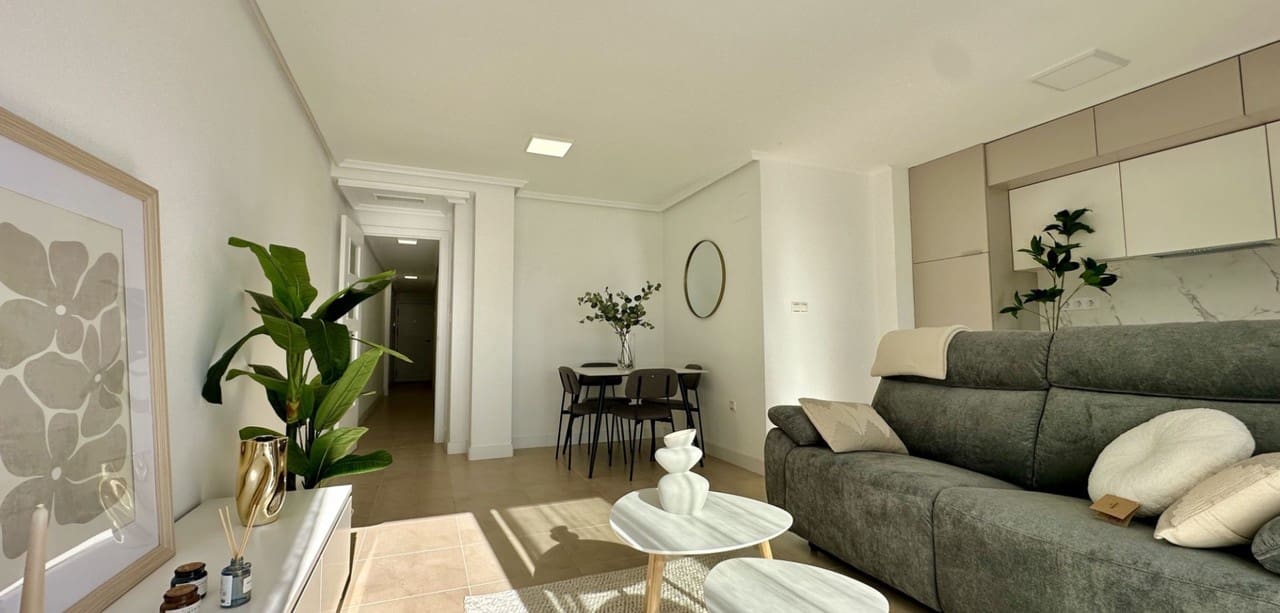 3 soveværelse Lejlighed til salg i Torrevieja - € 225.000 (Ref: 9833391)