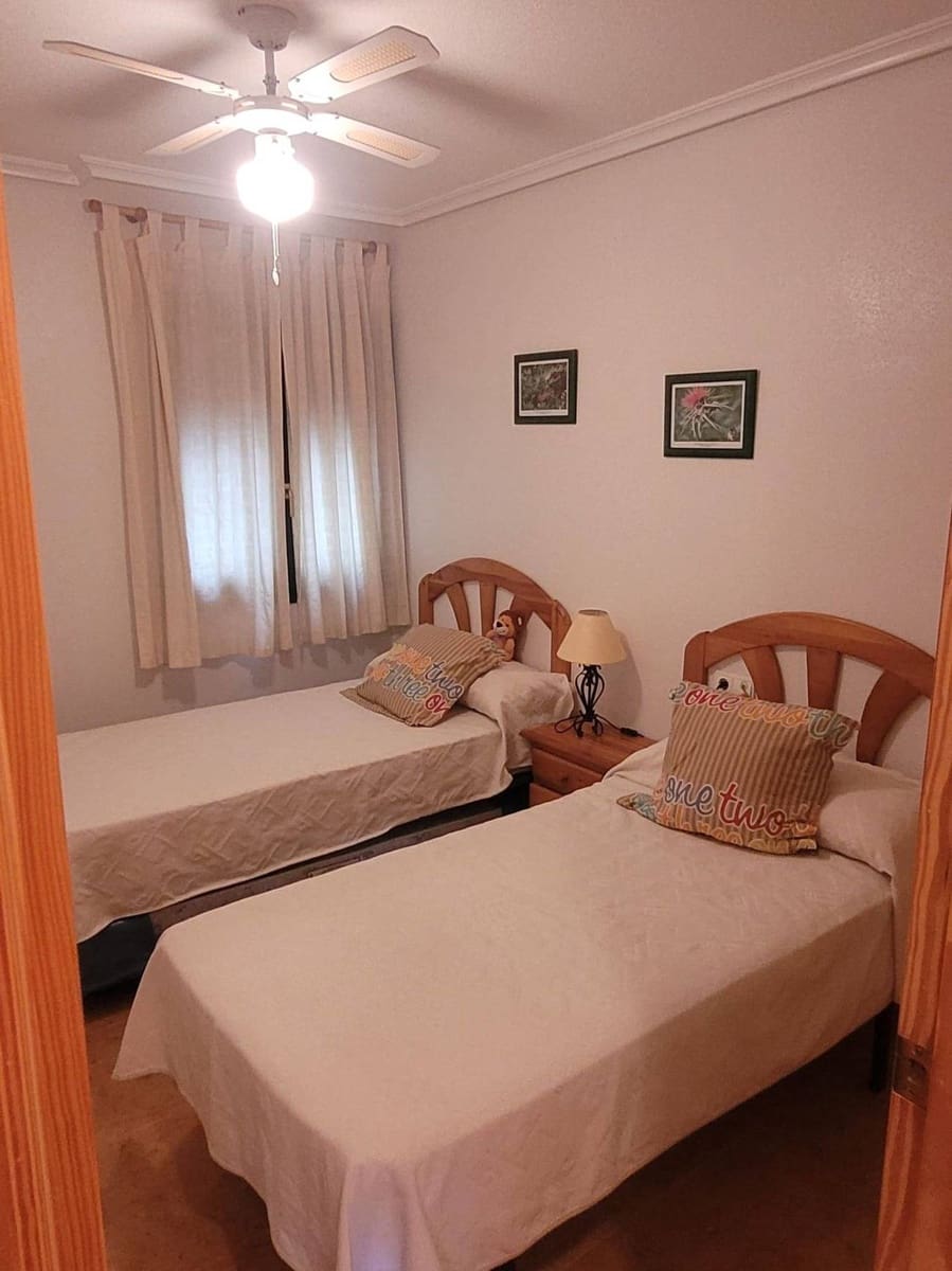 2 slaapkamer Appartement te koop in Los Alcazares - € 137.900 (Ref: 9833396)