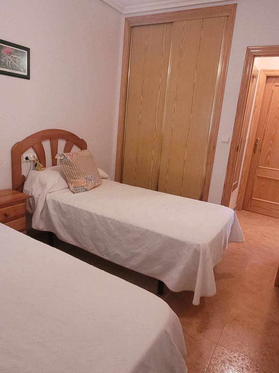 2 slaapkamer Appartement te koop in Los Alcazares - € 137.900 (Ref: 9833396)