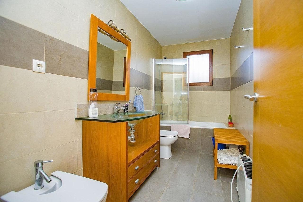 9 bedroom Villa for sale in Torre-Pacheco - € 985,000 (Ref: 9833397)