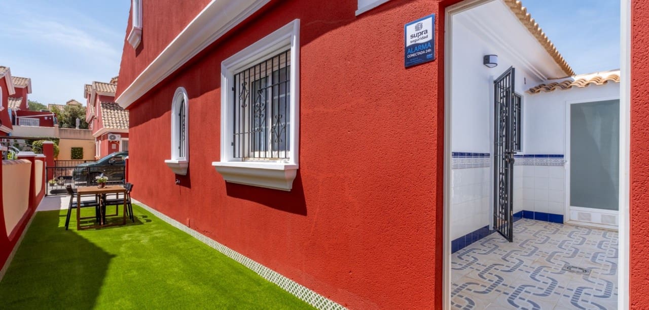 3 sovrum Villa till salu i Orihuela Costa - 269 000 € (Ref: 9833398)