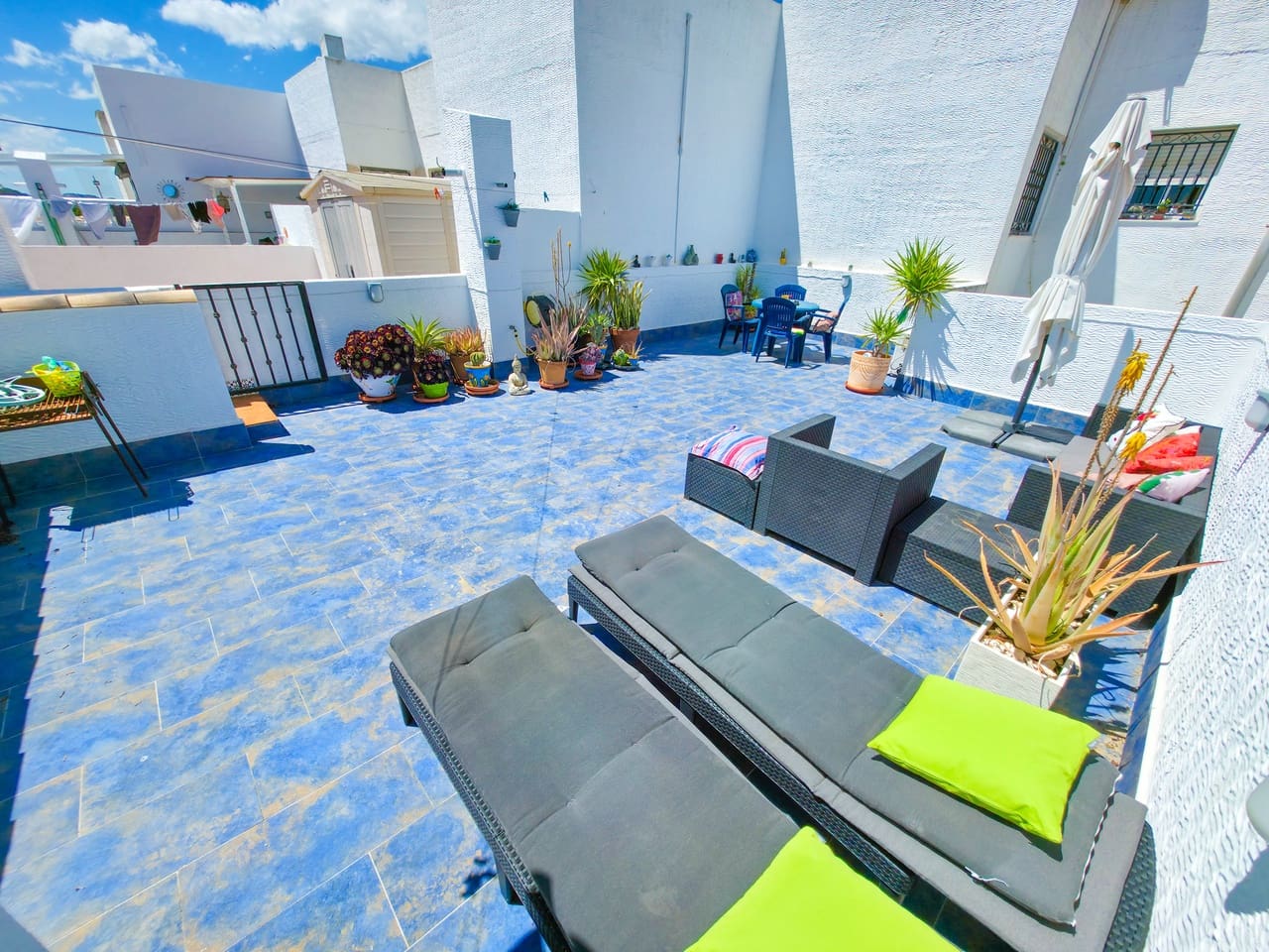 2 bedroom Apartment for sale in Entre Naranjos - € 135,000 (Ref: 9833401)