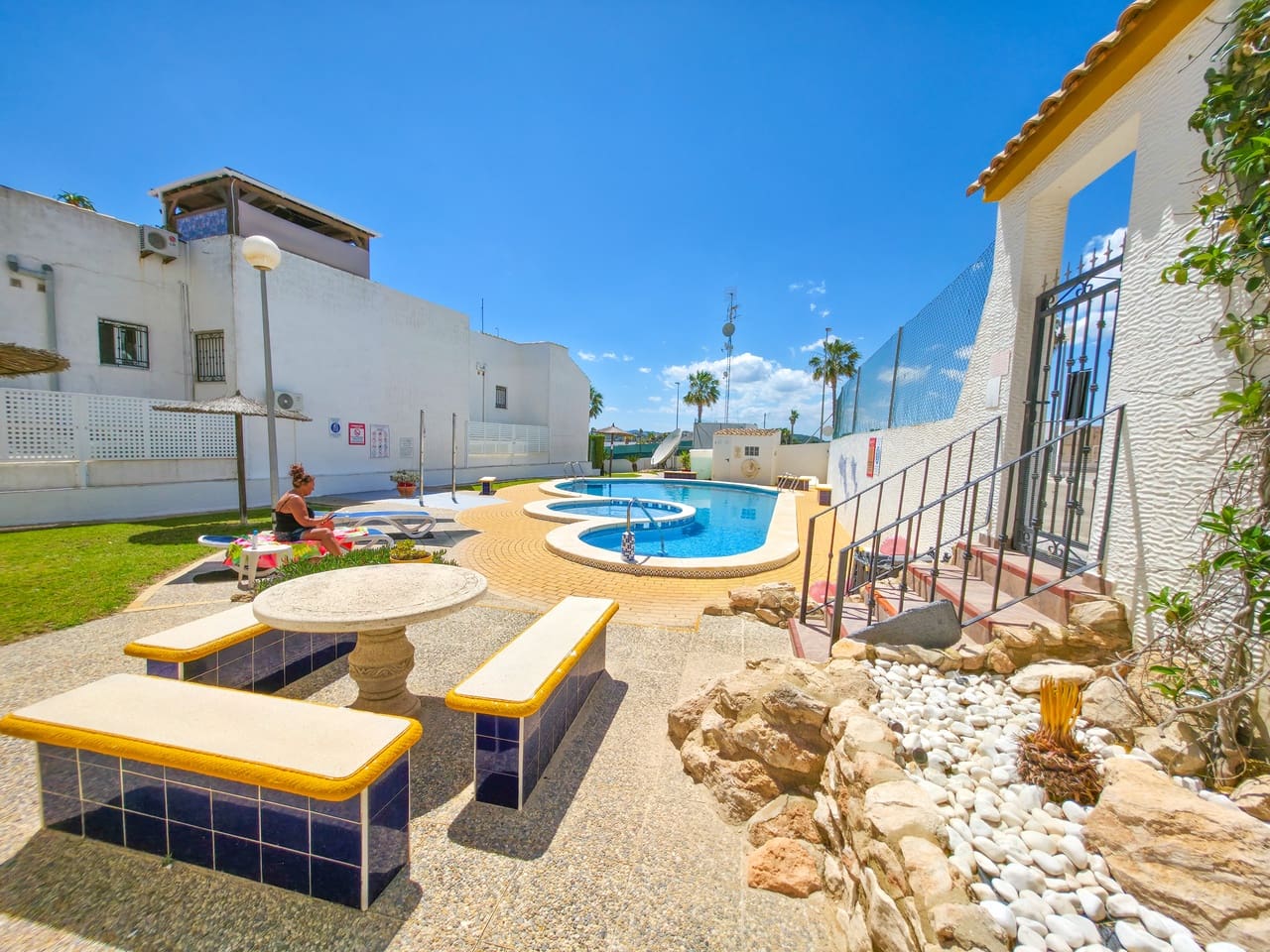 2 bedroom Apartment for sale in Entre Naranjos - € 135,000 (Ref: 9833401)