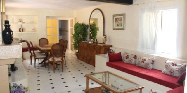 4 sovrum Villa till salu i Dehesa de Campoamor, Orihuela med pool - 900 000 € (Ref: 9833405)