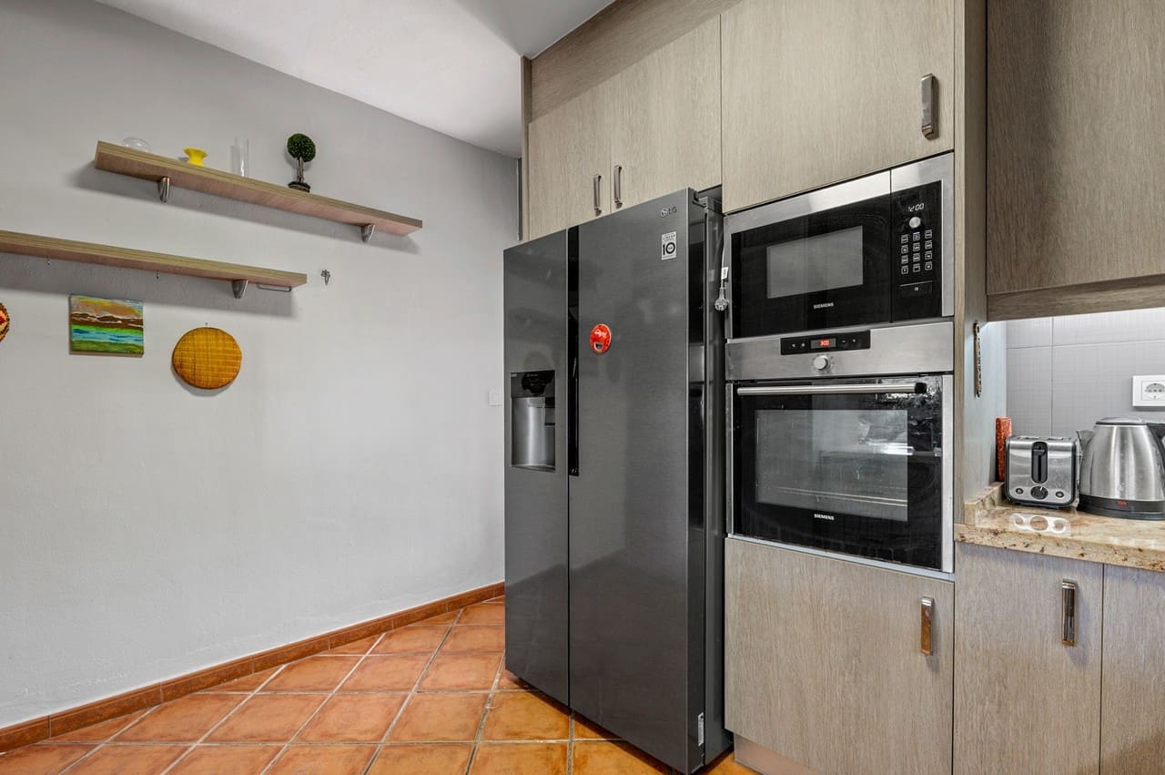 4 sypialnia Finka/Dom wiejski na sprzedaż w La Nucia z basenem garażem - 795 000 € (Ref: 9835986)