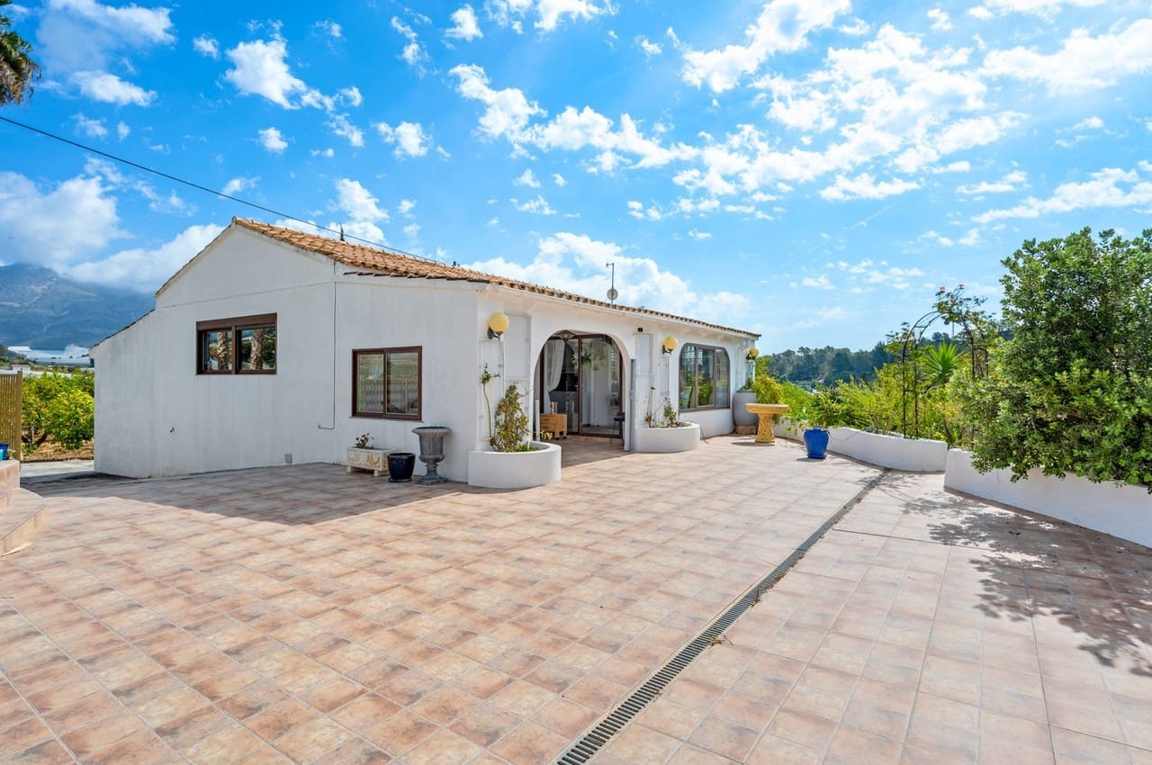 4 sypialnia Finka/Dom wiejski na sprzedaż w La Nucia z basenem garażem - 795 000 € (Ref: 9835986)