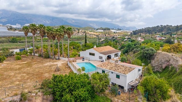 4 soverom Finca/Herregård til salgs i La Nucia Pueblo  , La Nucia med svømmebasseng garasje - € 795 000 (Ref: 9835986)
