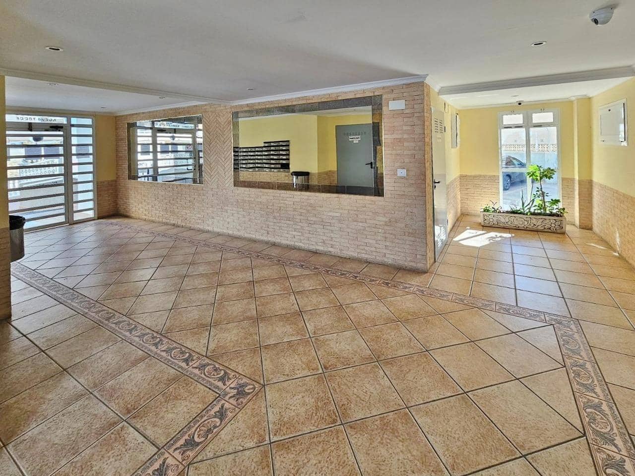 2 chambre Appartement à vendre à Torrevieja avec piscine - 145 500 € (Ref: 9836010)