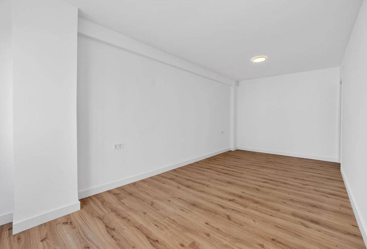 3 soveværelse Lejlighed til salg i Torrevieja - € 130.000 (Ref: 9836013)