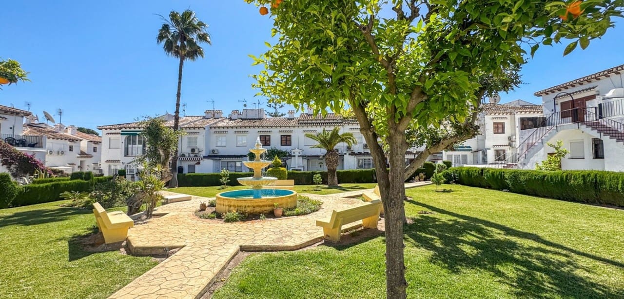 Bungalow de 1 habitación en Torrevieja en venta - 146.000 € (Ref: 9838981)