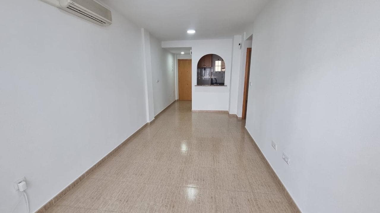 2 chambre Appartement à vendre à Torrevieja avec piscine - 123 000 € (Ref: 9838989)