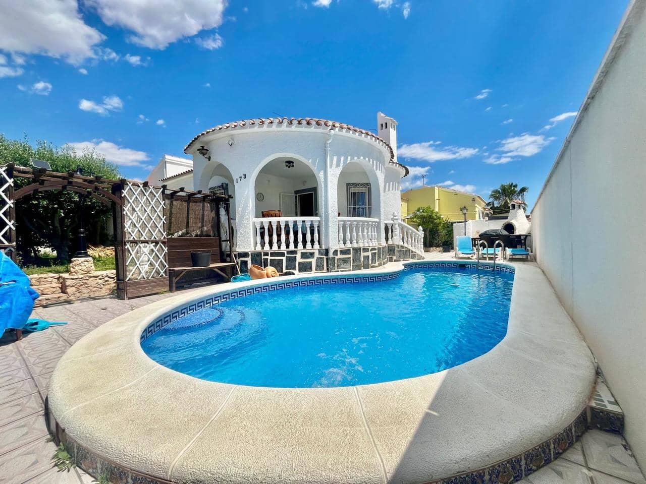 3 Zimmer Villa zu verkaufen in Orihuela Costa mit Pool - 335.000 € (Ref: 9840270)