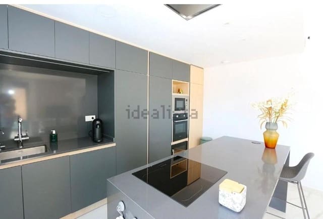 4 chambre Penthouse à vendre à Dehesa de Campoamor, Orihuela avec piscine garage - 489 000 € (Ref: 9840271)