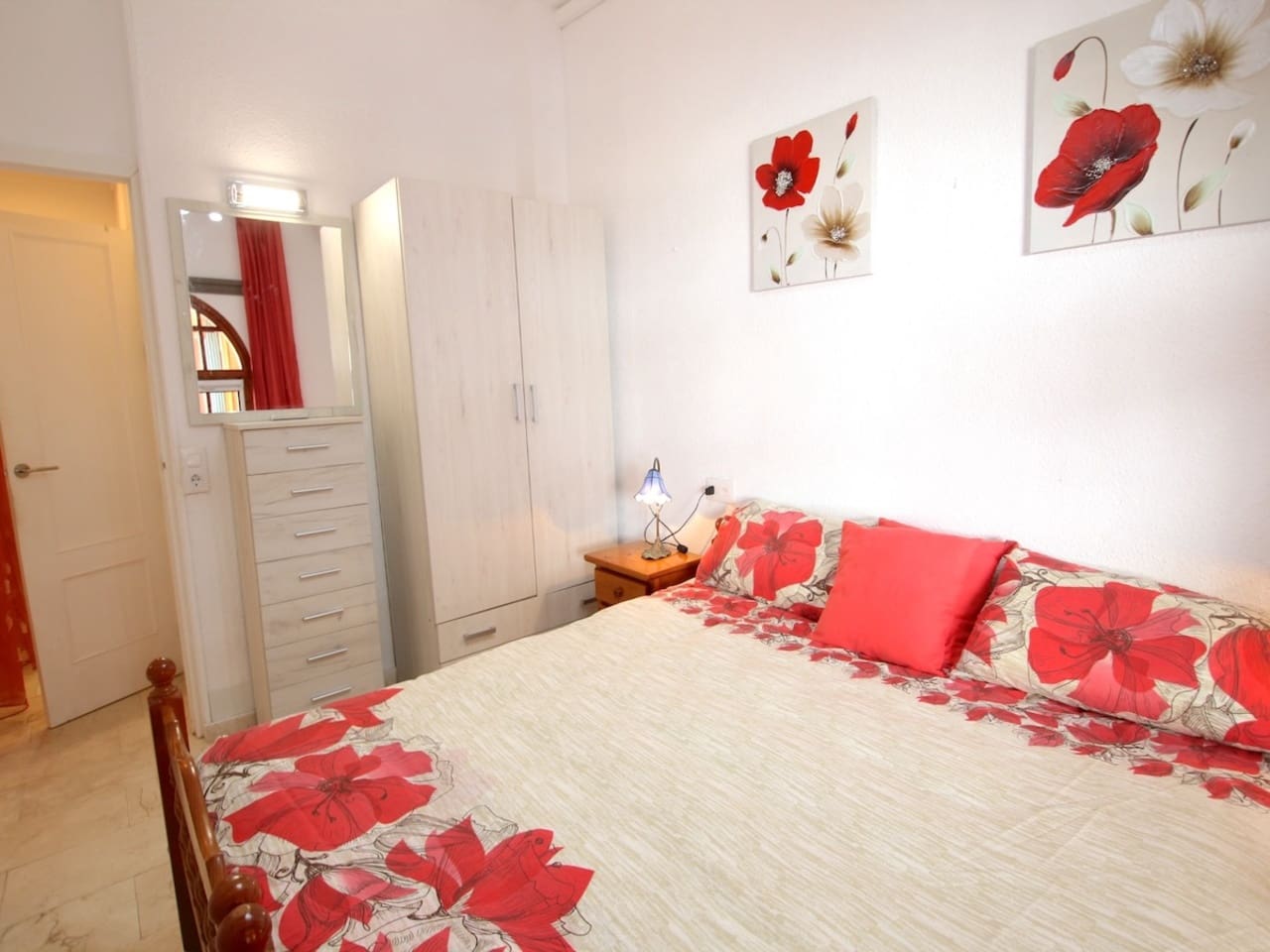 3 makuuhuone Huvila myytävänä paikassa La Zenia mukana uima-altaan - 395 000 € (Ref: 9840279)