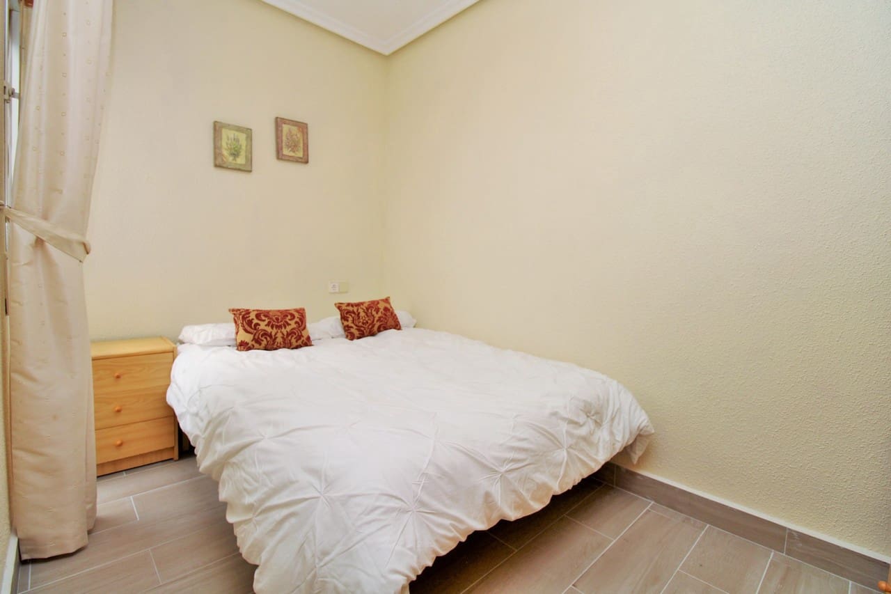 2 chambre Appartement à vendre à Torrevieja - 124 900 € (Ref: 9849133)