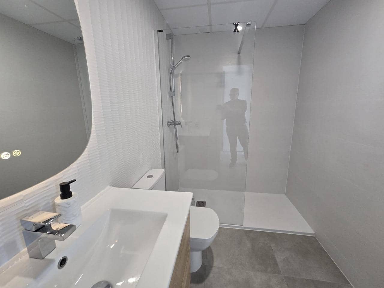 3 makuuhuone Kattohuoneisto myytävänä paikassa Campoamor mukana uima-altaan - 424 000 € (Ref: 9849135)