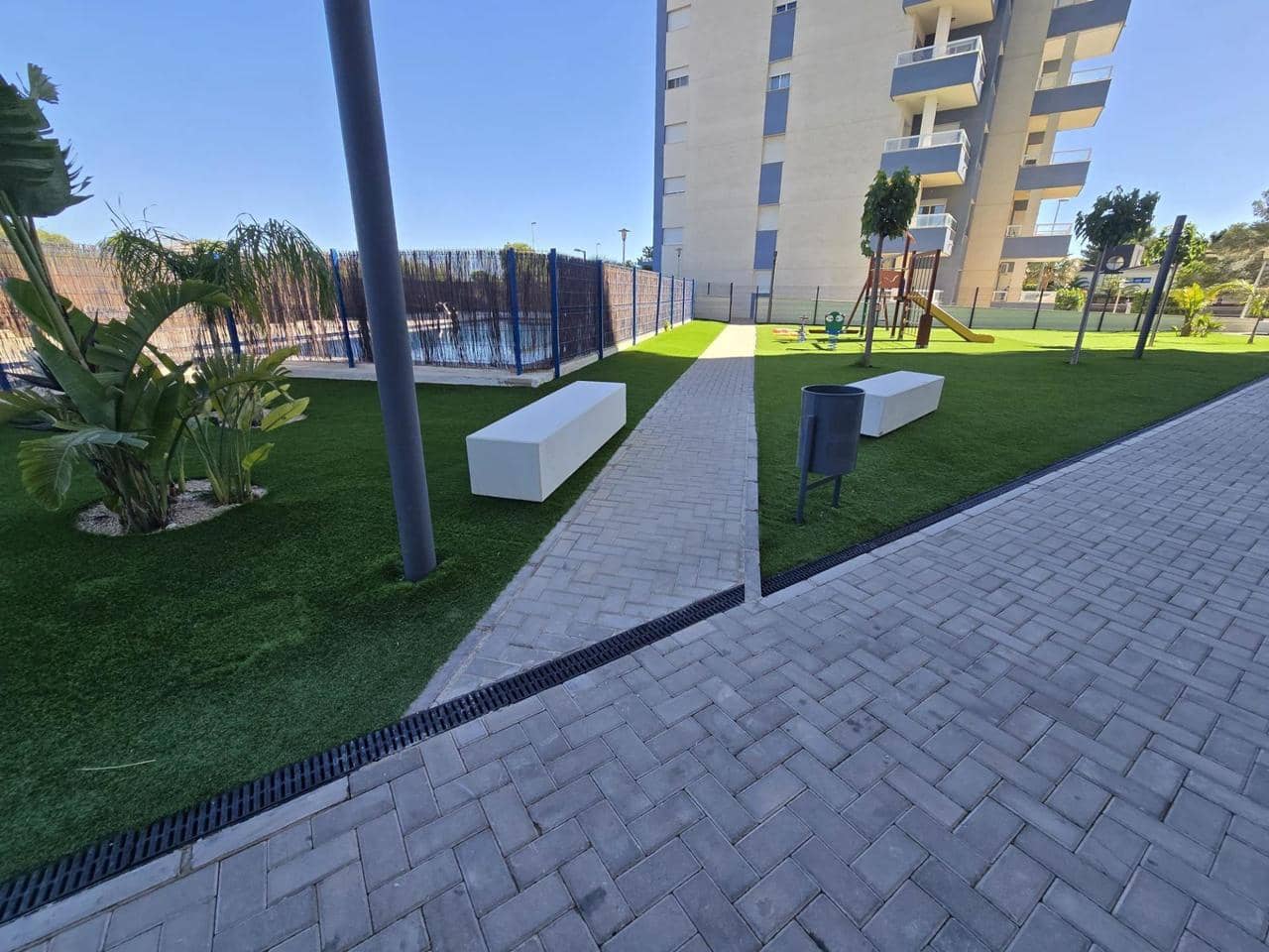 3 makuuhuone Kattohuoneisto myytävänä paikassa Campoamor mukana uima-altaan - 424 000 € (Ref: 9849135)
