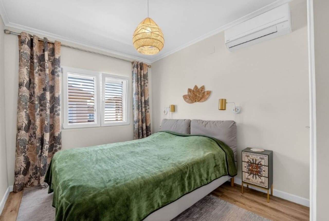 3 chambre Maison de Ville à vendre à Torrevieja - 395 000 € (Ref: 9849140)