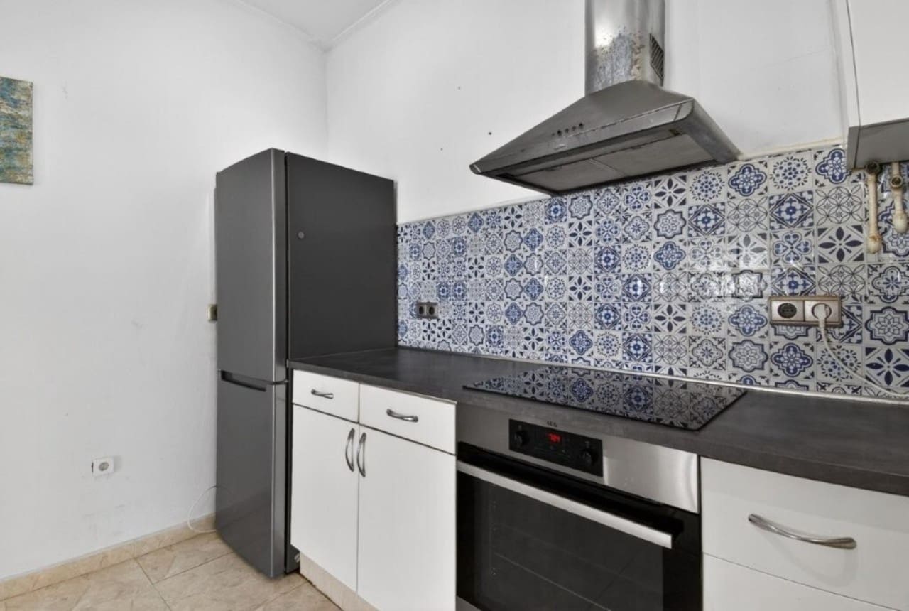 4 quarto Casa em Banda para venda em Torrevieja com piscina - 185 000 € (Ref: 9849142)