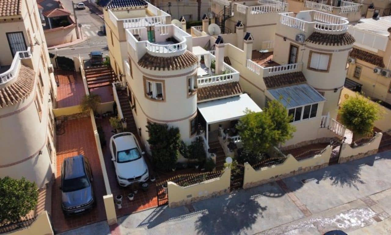 3 soverom Villa til salgs i Orihuela Costa - € 224 995 (Ref: 9851013)