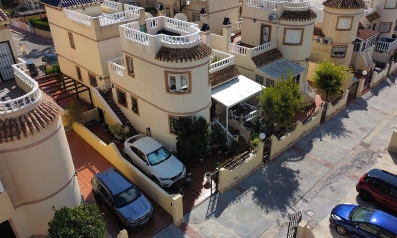 3 soverom Villa til salgs i Orihuela Costa - € 224 995 (Ref: 9851013)