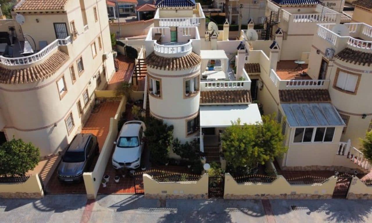 3 soverom Villa til salgs i Orihuela Costa - € 224 995 (Ref: 9851013)