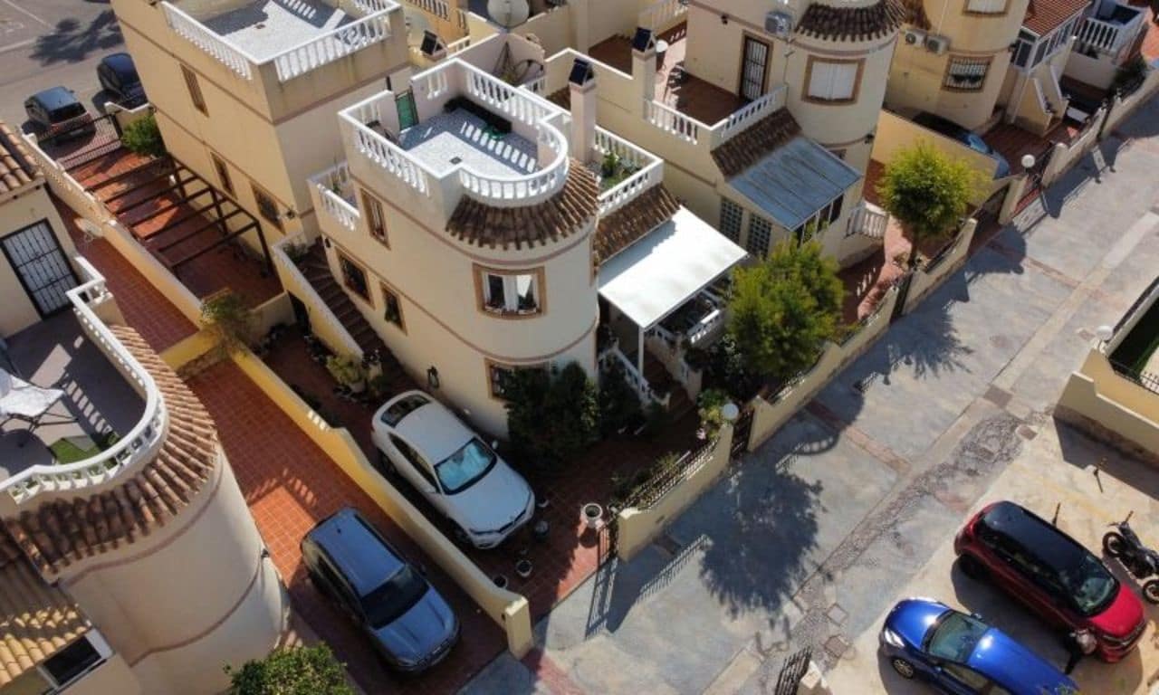 3 soverom Villa til salgs i Orihuela Costa - € 224 995 (Ref: 9851013)