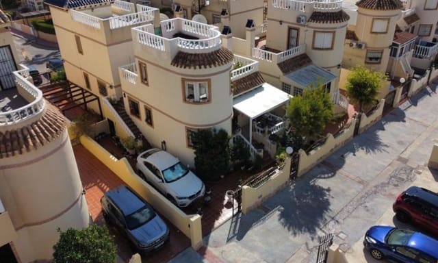 3 Zimmer Villa zu verkaufen in Dehesa de Campoamor, Orihuela - 224.995 € (Ref: 9851013)
