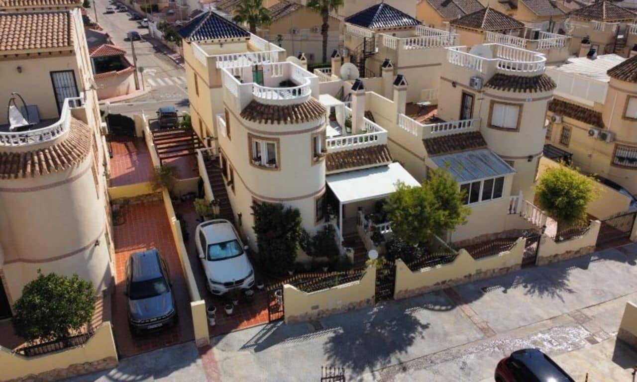3 soverom Villa til salgs i Orihuela Costa - € 224 995 (Ref: 9851013)