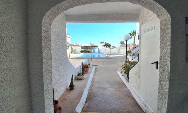 2 chambre Appartement à vendre à Dehesa de Campoamor, Orihuela - 166 995 € (Ref: 9851014)