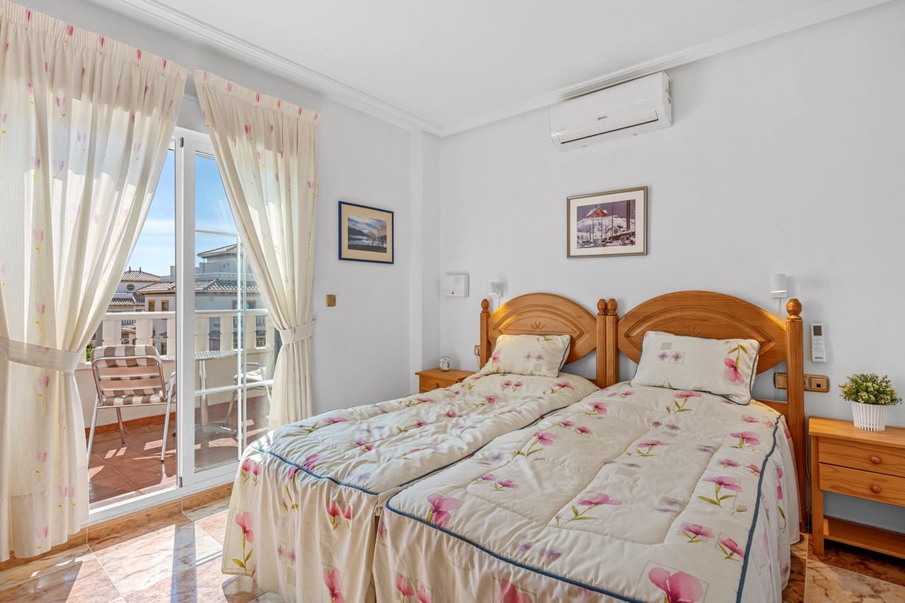 2 soveværelse Byhus til salg i Cabo Roig - € 219.000 (Ref: 9851019)