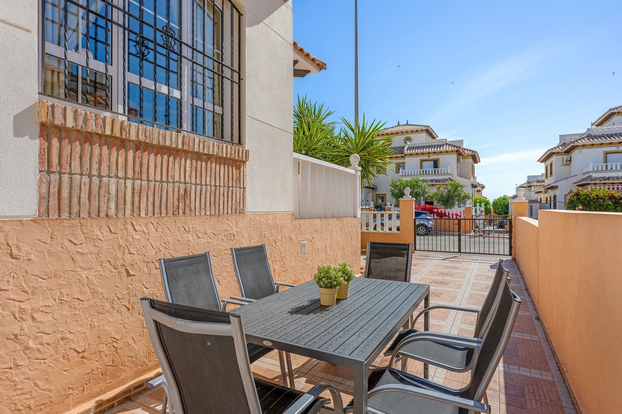2 soveværelse Byhus til salg i Cabo Roig - € 219.000 (Ref: 9851019)