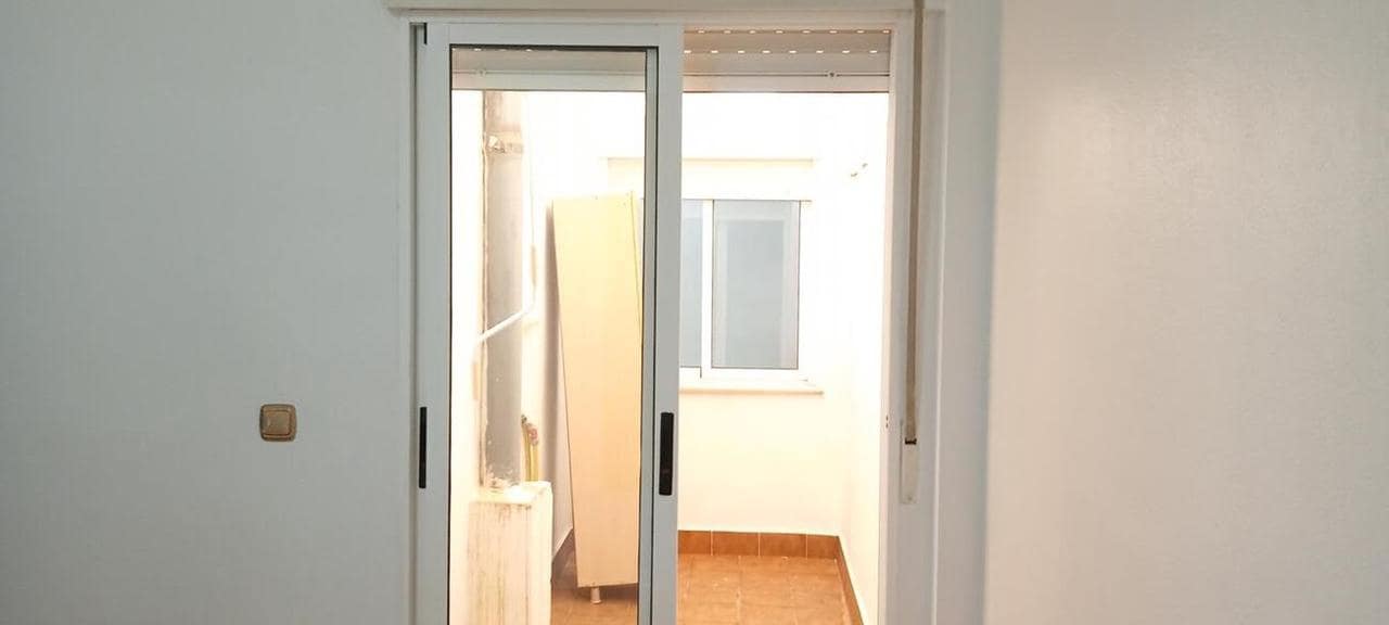 2 bedroom Apartment for sale in Los Montesinos with pool - € 125,000 (Ref: 9851020)