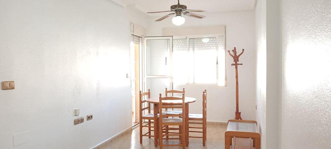 2 bedroom Apartment for sale in Los Montesinos with pool - € 125,000 (Ref: 9851020)