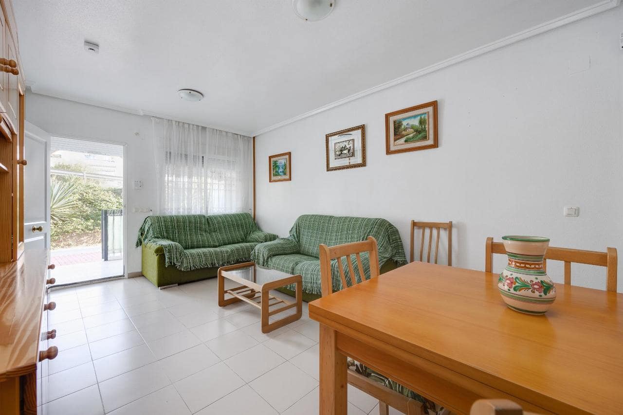 2 chambre Bungalow à vendre à Torrevieja - 139 000 € (Ref: 9855089)