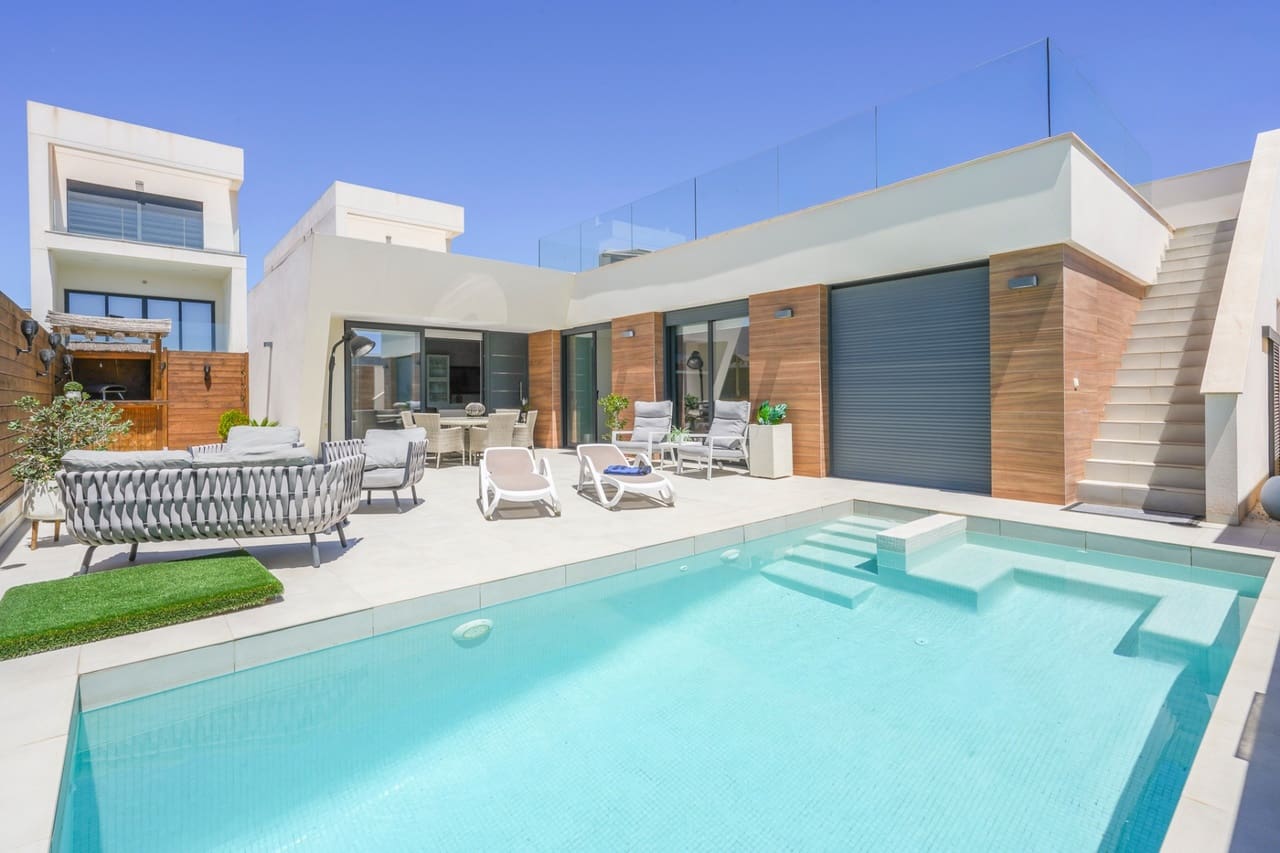 4 sovrum Villa till salu i Benijofar med pool garage - 690 000 € (Ref: 9855106)