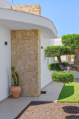3 sovrum Villa till salu i La Marina, Elche / Elx med pool - 595 000 € (Ref: 9855107)