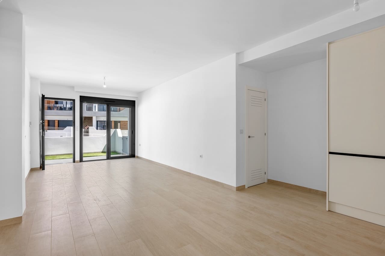 2 chambre Appartement à vendre à San Miguel de Salinas avec piscine - 229 000 € (Ref: 9855108)