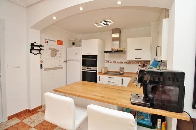 Casa de 2 habitaciones en Cabo Roig, Orihuela en venta con piscina - 219.900 € (Ref: 9855110)
