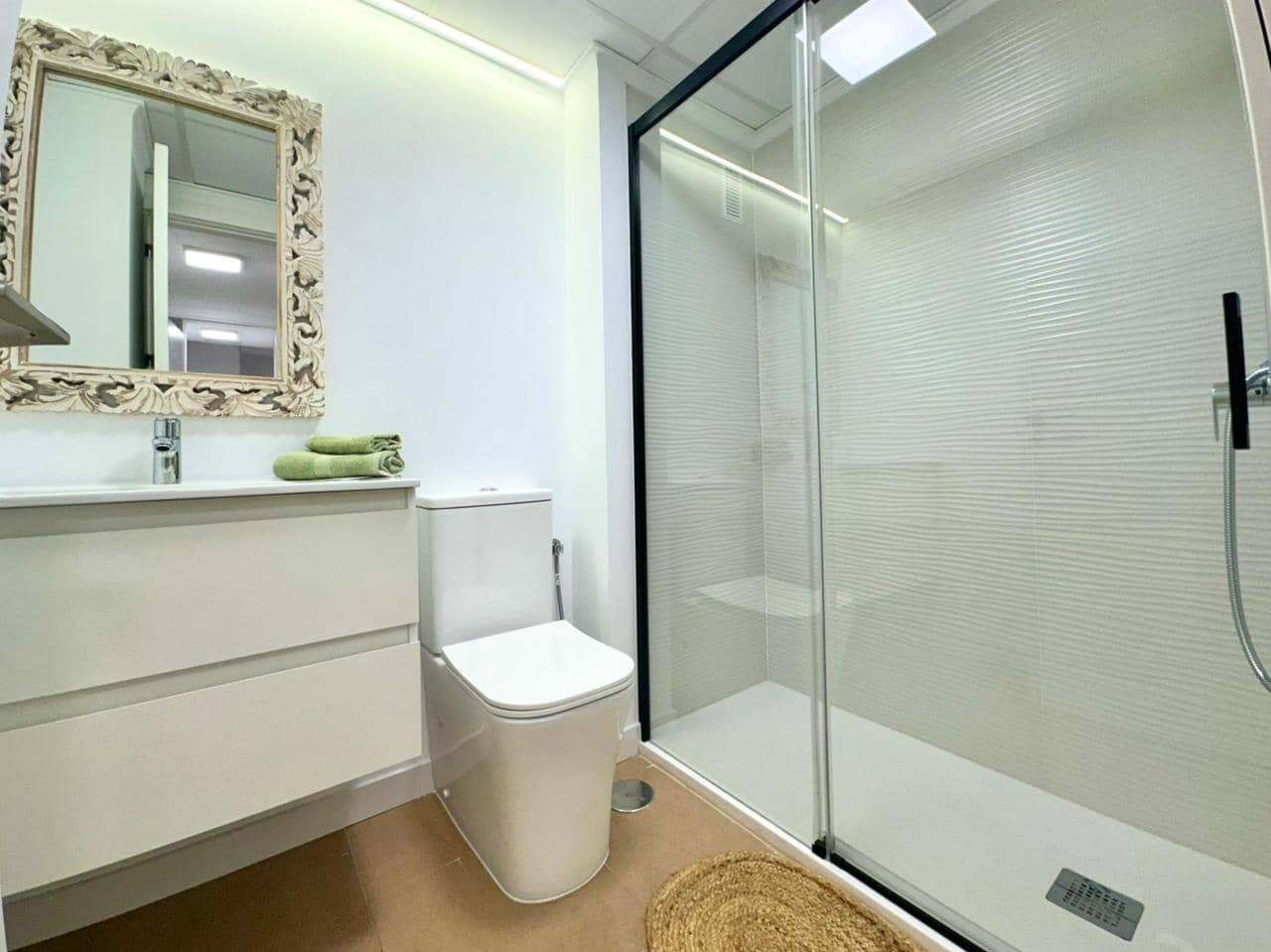 2 chambre Appartement à vendre à Torrevieja - 149 700 € (Ref: 9857530)