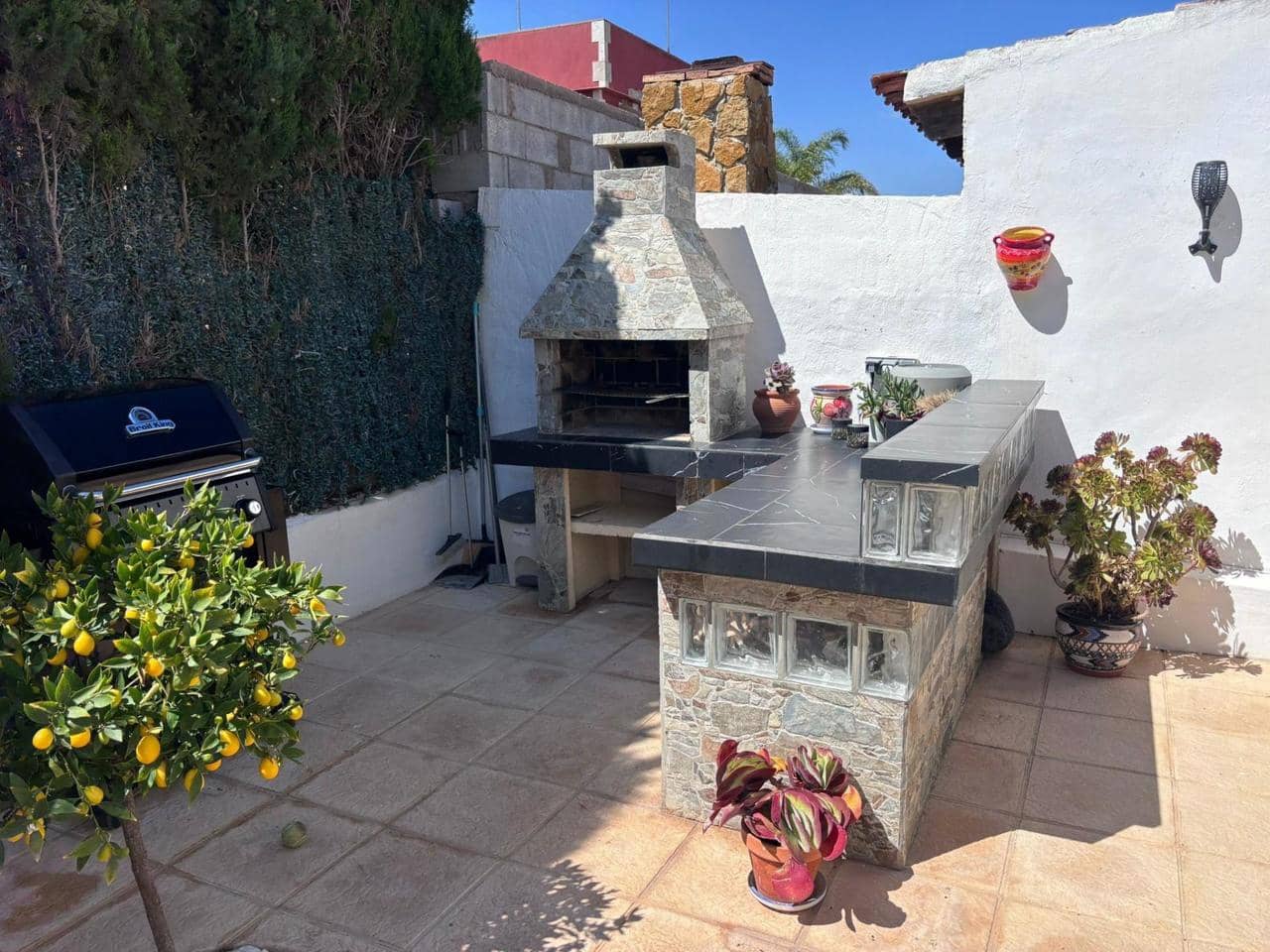 2 chambre Villa/Maison à vendre à Torrevieja avec piscine - 420 000 € (Ref: 9857532)