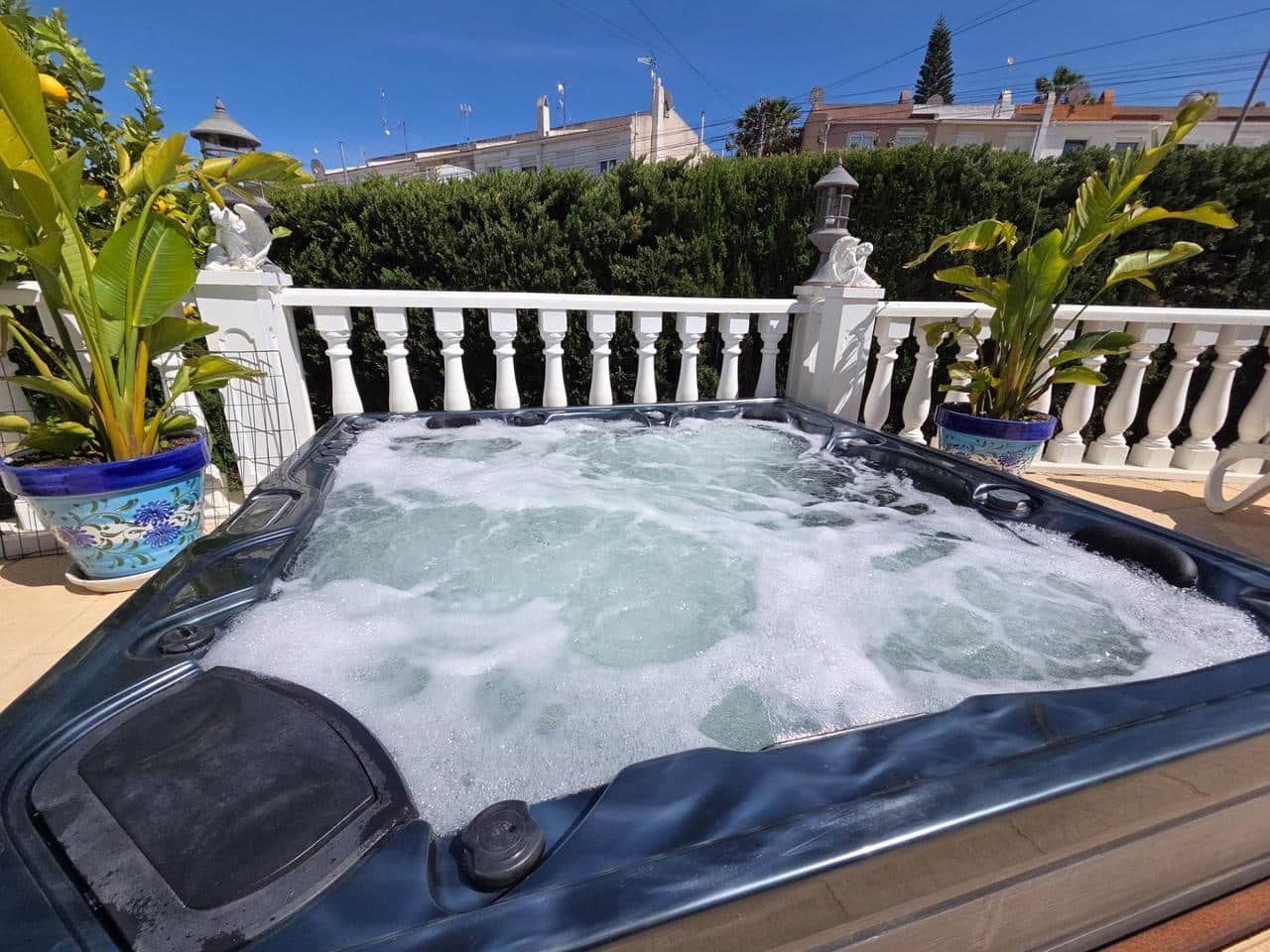 2 chambre Villa/Maison à vendre à Torrevieja avec piscine - 420 000 € (Ref: 9857532)