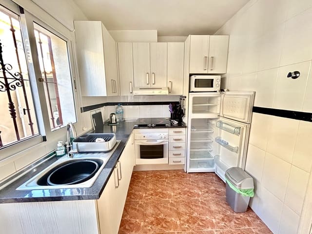 2 slaapkamer Appartement te koop in La Zenia, Orihuela met zwembad garage - € 187.000 (Ref: 9857541)