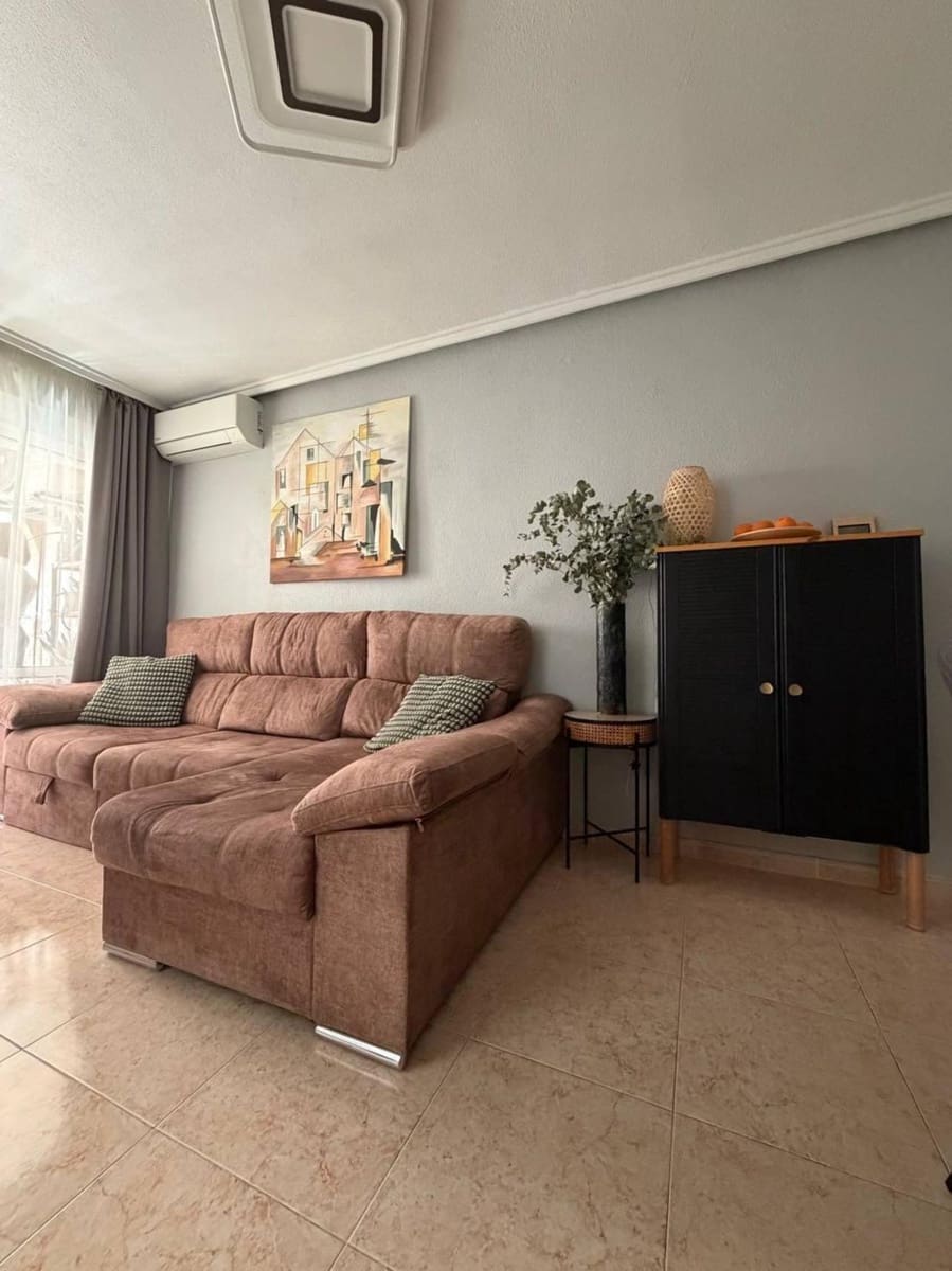 2 chambre Appartement à vendre à Torrevieja - 134 900 € (Ref: 9857548)