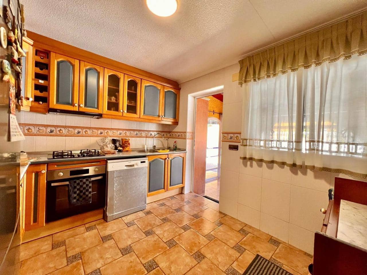 2 soverom Villa til salgs i Torrevieja med svømmebasseng - € 420 000 (Ref: 9859617)