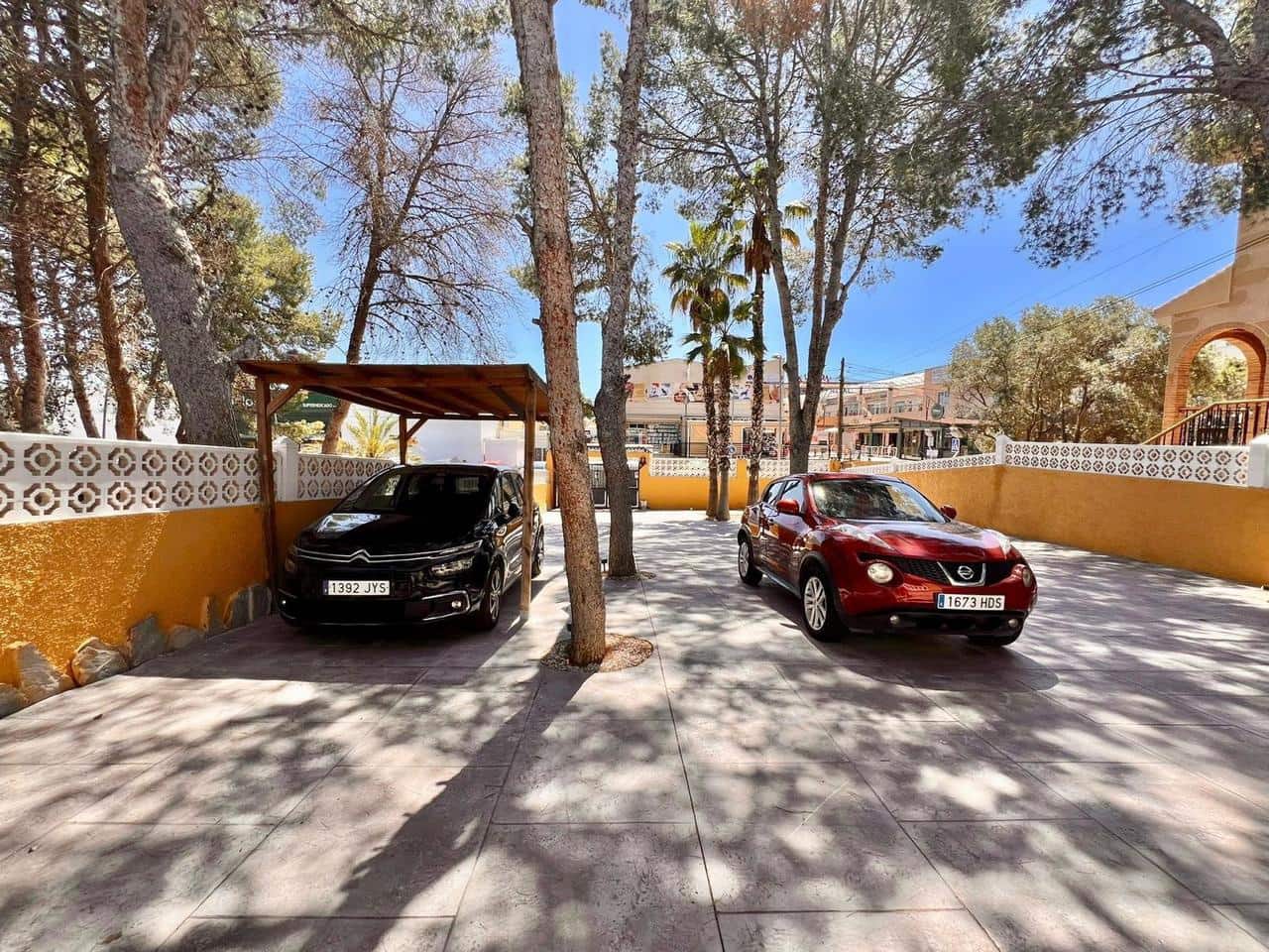 2 soverom Villa til salgs i Torrevieja med svømmebasseng - € 420 000 (Ref: 9859617)
