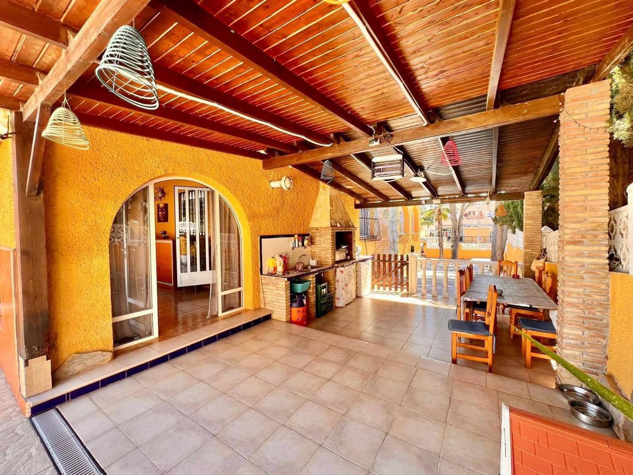 2 soverom Villa til salgs i Torrevieja med svømmebasseng - € 420 000 (Ref: 9859617)